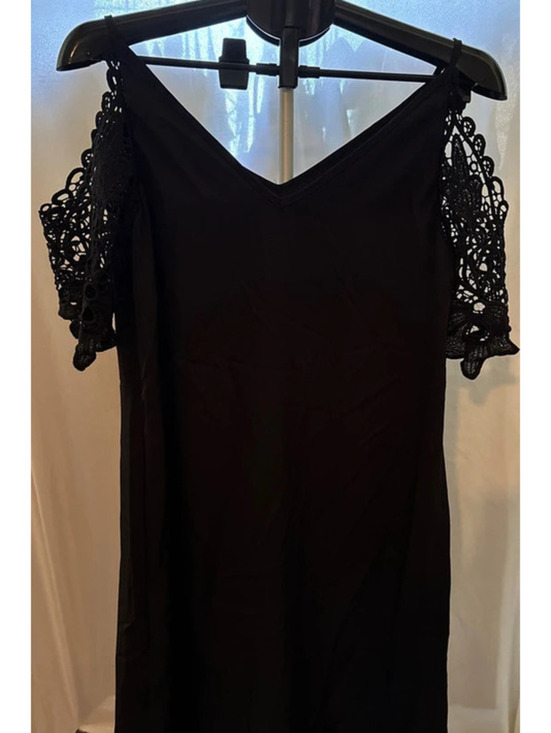 Dresses & Skirts - Polyester Cold Shoulder with Lace Sleeves